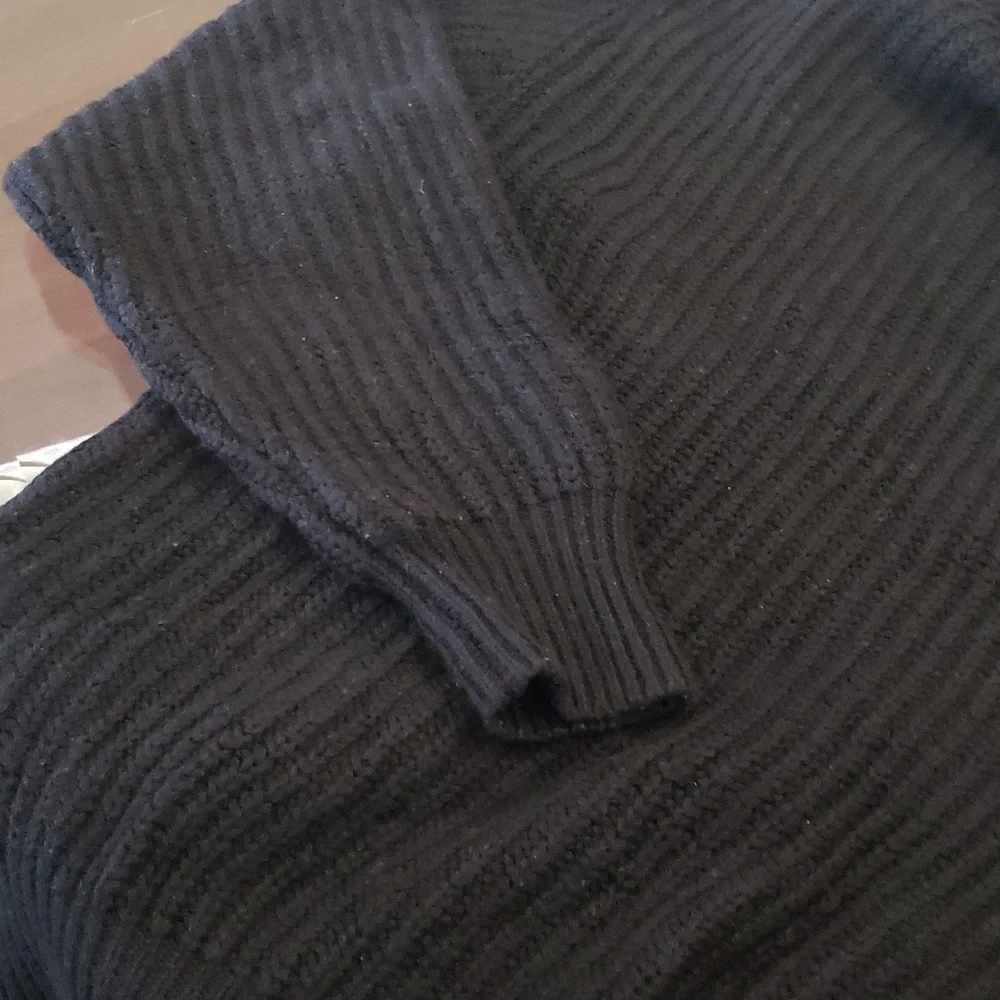 Aritzia WILFRED WAFFLE KNIT OVERSIZED CHUNKY MERINO WOOL SWEATER - Picture 3 of 7
